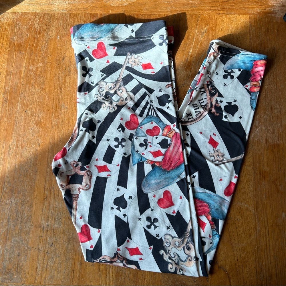 Super Soft Steampunk Psychedelic Alice in Wonderland Yoga Leggings.